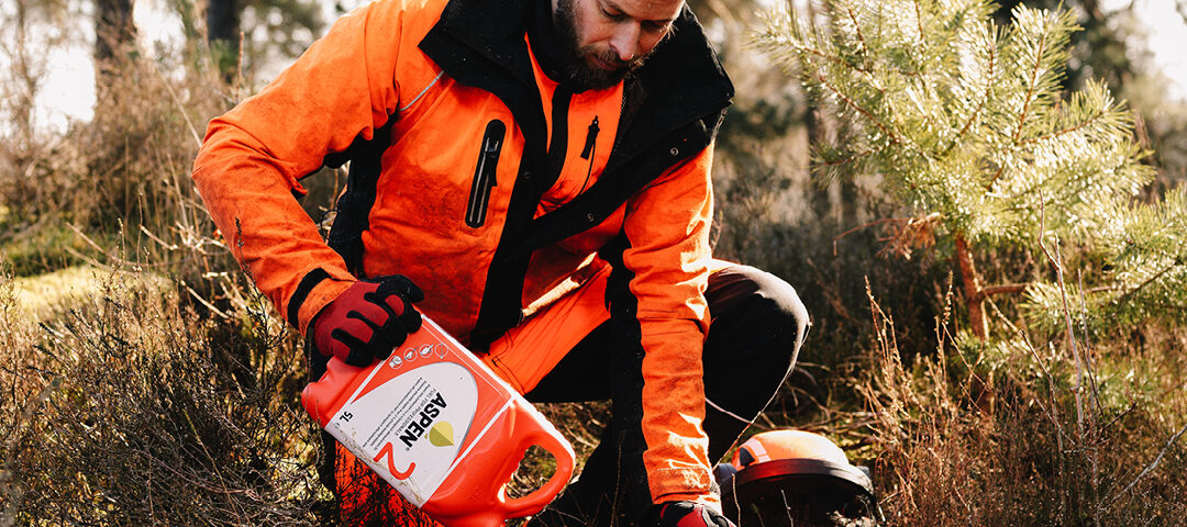 detuinmachine.nl - Moet ik naast benzine nog olie toevoegen in de bladblazer?