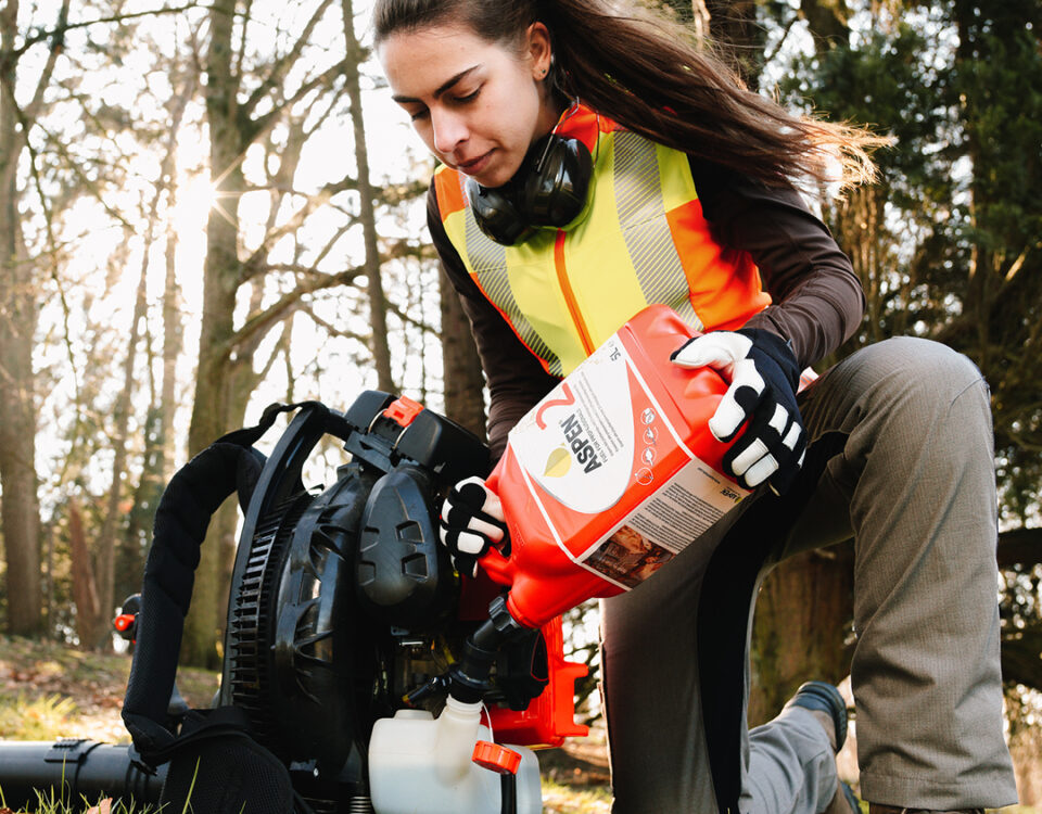 detuinmachine.nl - Welke benzine gaat er in een bladblazer?