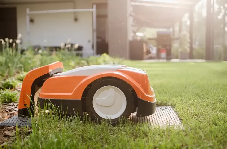 Robotmaaiers vragen - uitgelichte afbeelding - Detuinmachine.nl