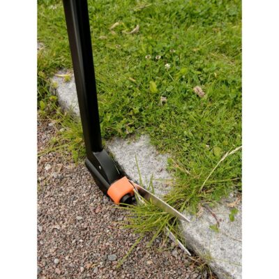 Fiskars Graskantenschaar GS46 op steel